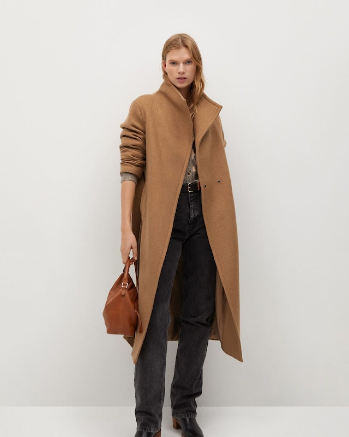 Cropped Velvet Blazer